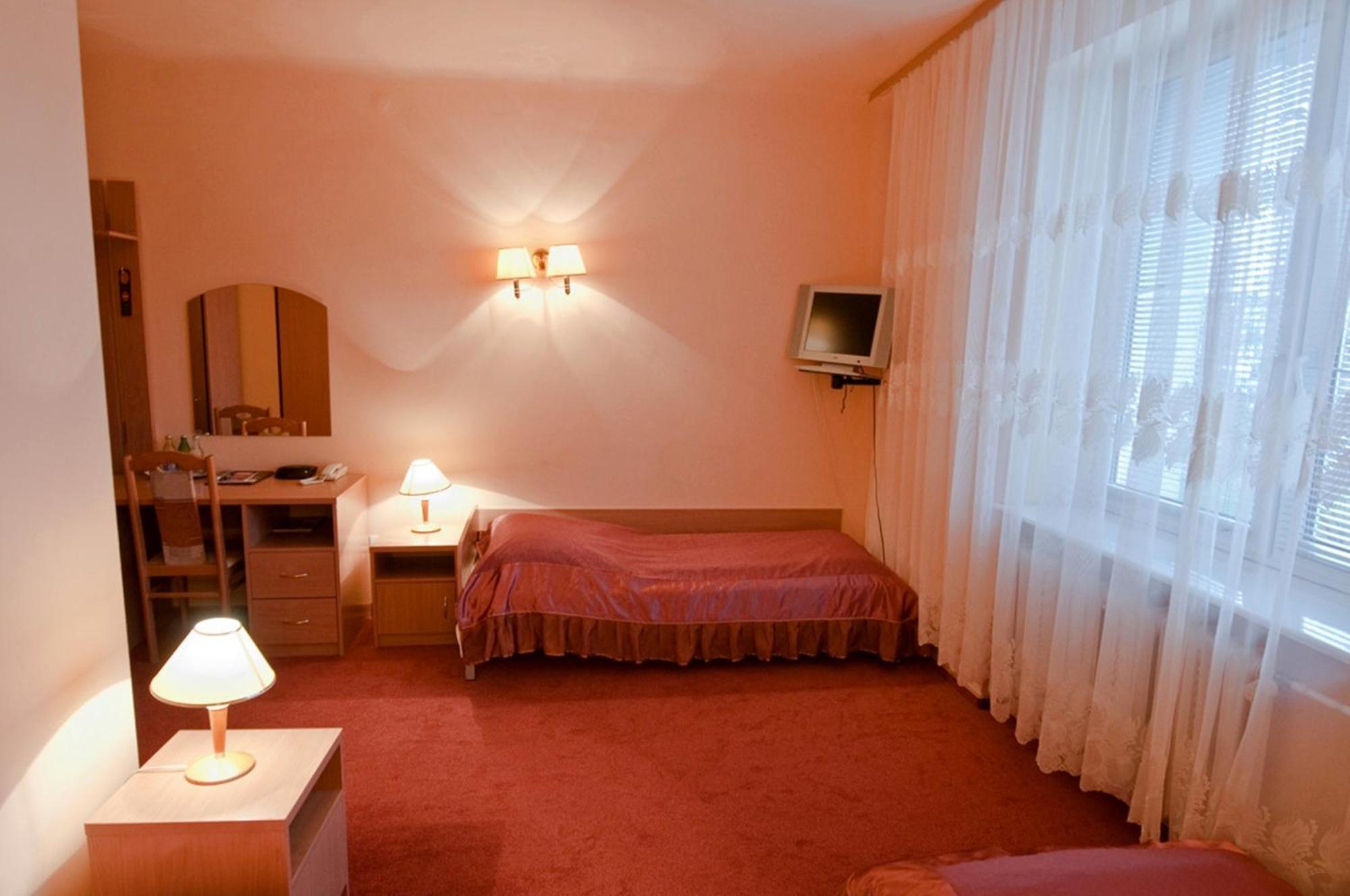 Hotel Iskra Radom Habitación foto