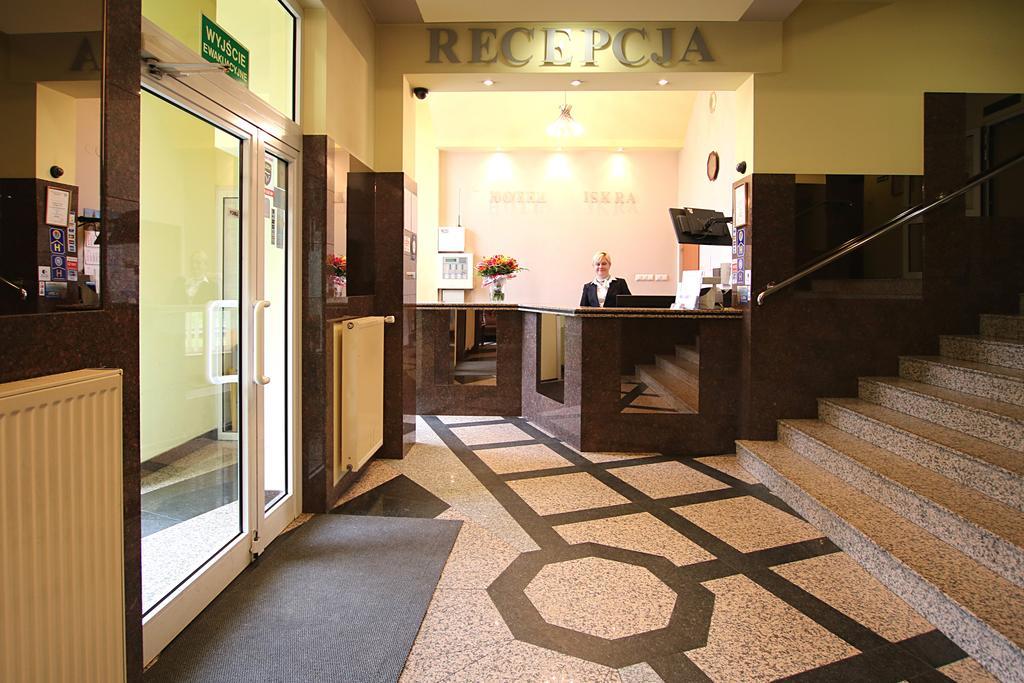 Hotel Iskra Radom Exterior foto