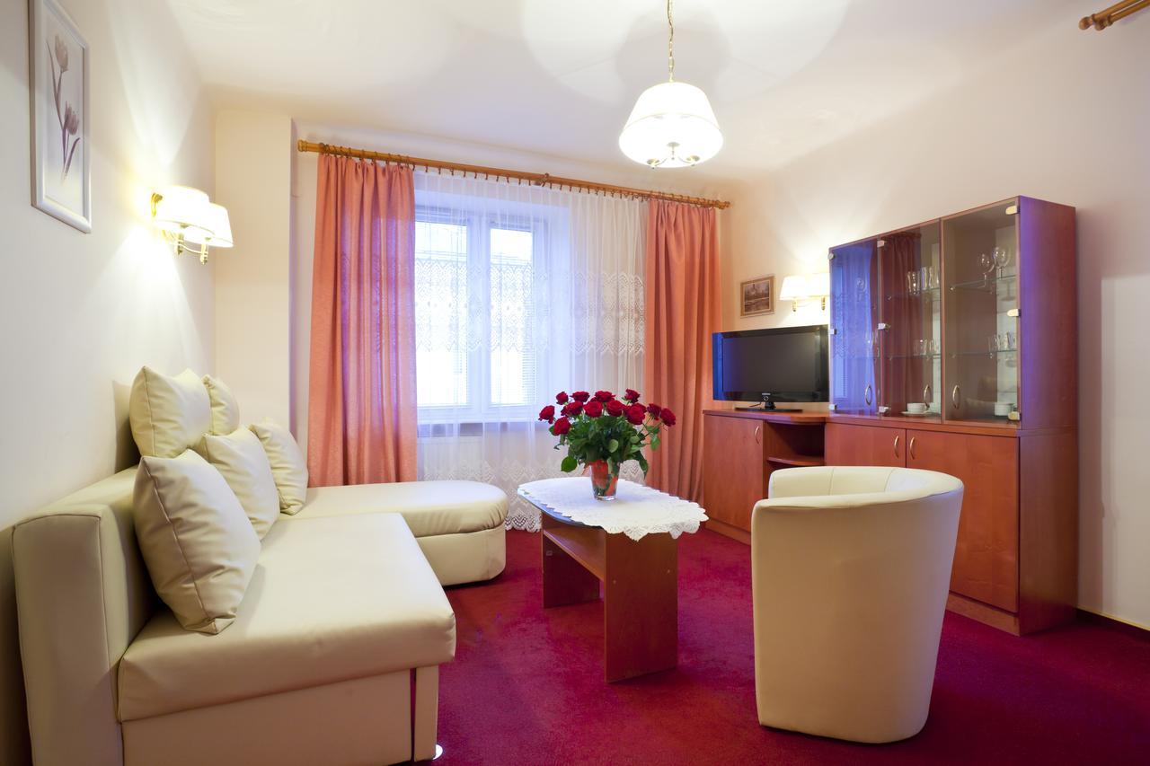 Hotel Iskra Radom Habitación foto
