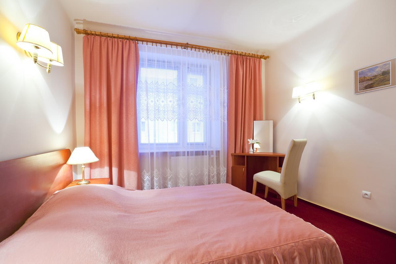 Hotel Iskra Radom Habitación foto